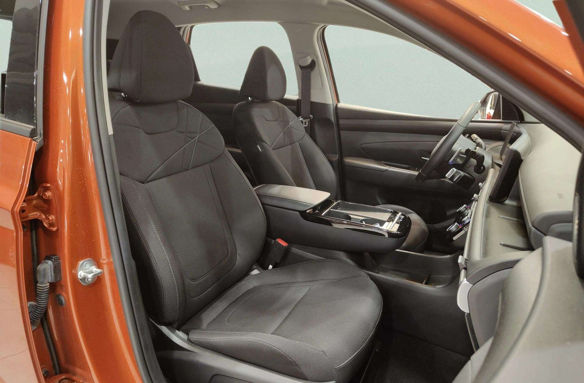 Hyundai Tucson 1.6T HEV Klass - foto 17