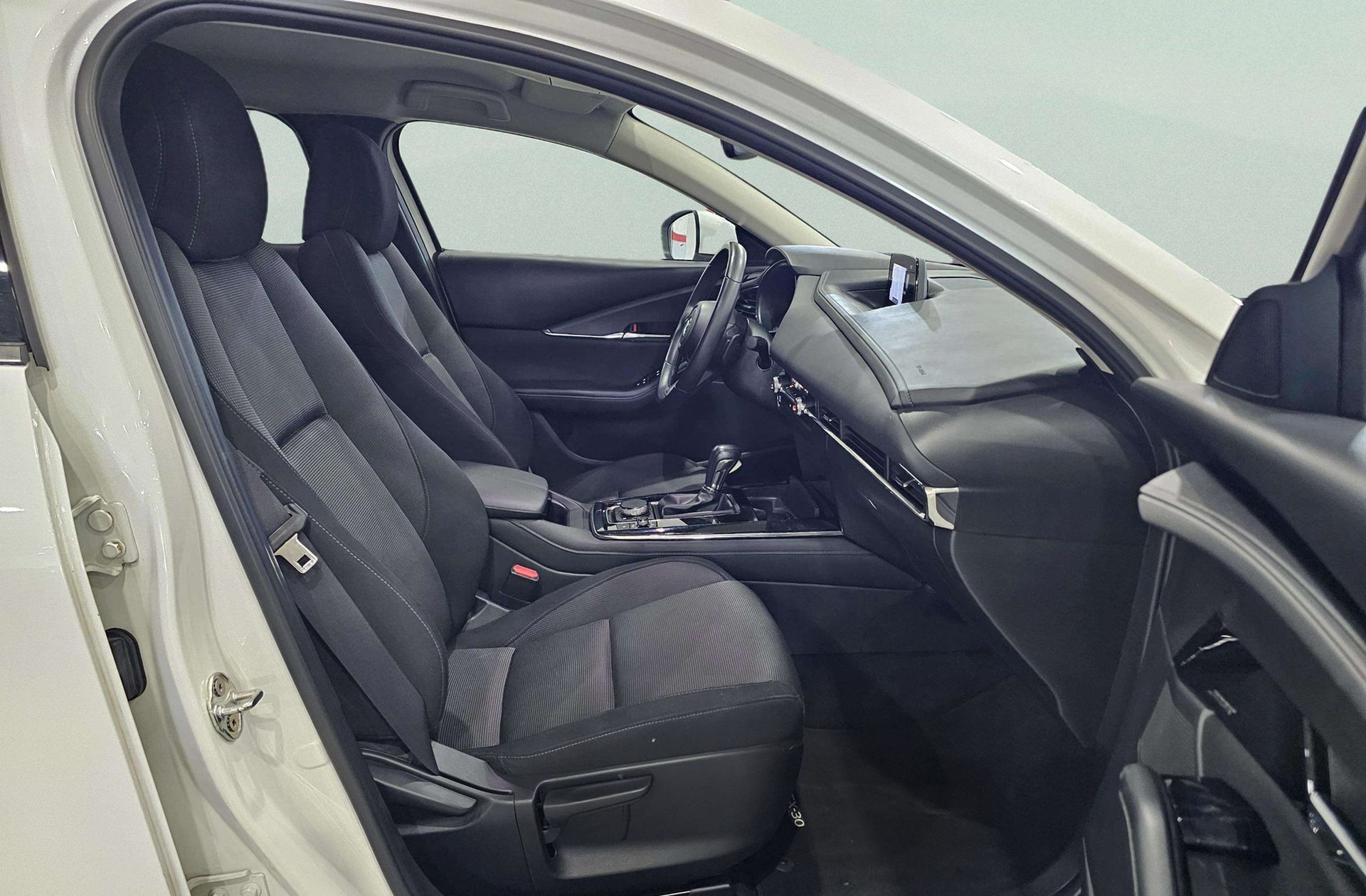 Mazda CX-30 2.0 Skyactiv-X Zenith - foto 20