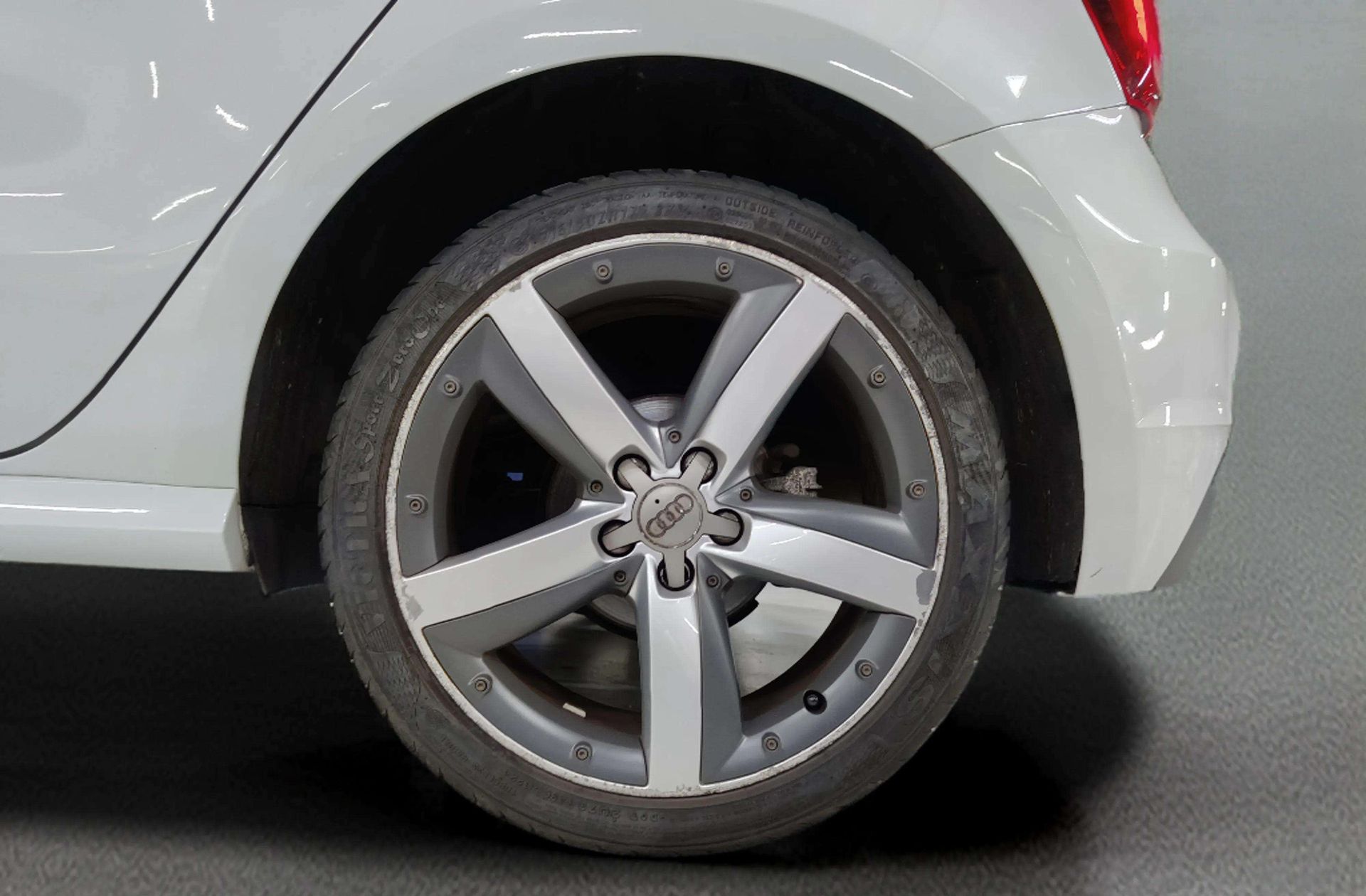 Audi A1 Sportback Adrenalin 1.6 TDI Pack S-line - foto 31