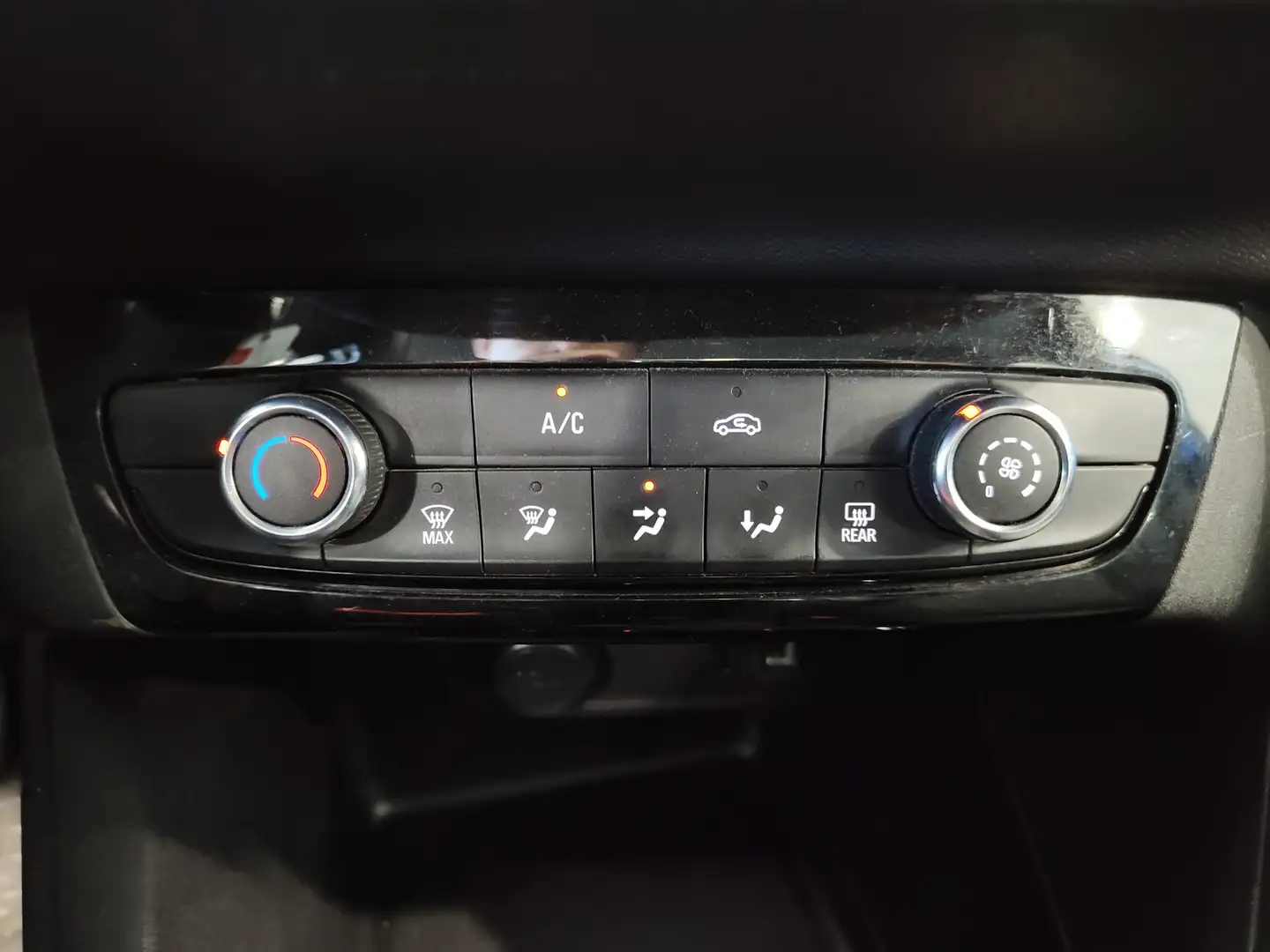 Foto Opel Corsa Opel Corsa 1.2 Turbo XHL Edition  (100 CV)