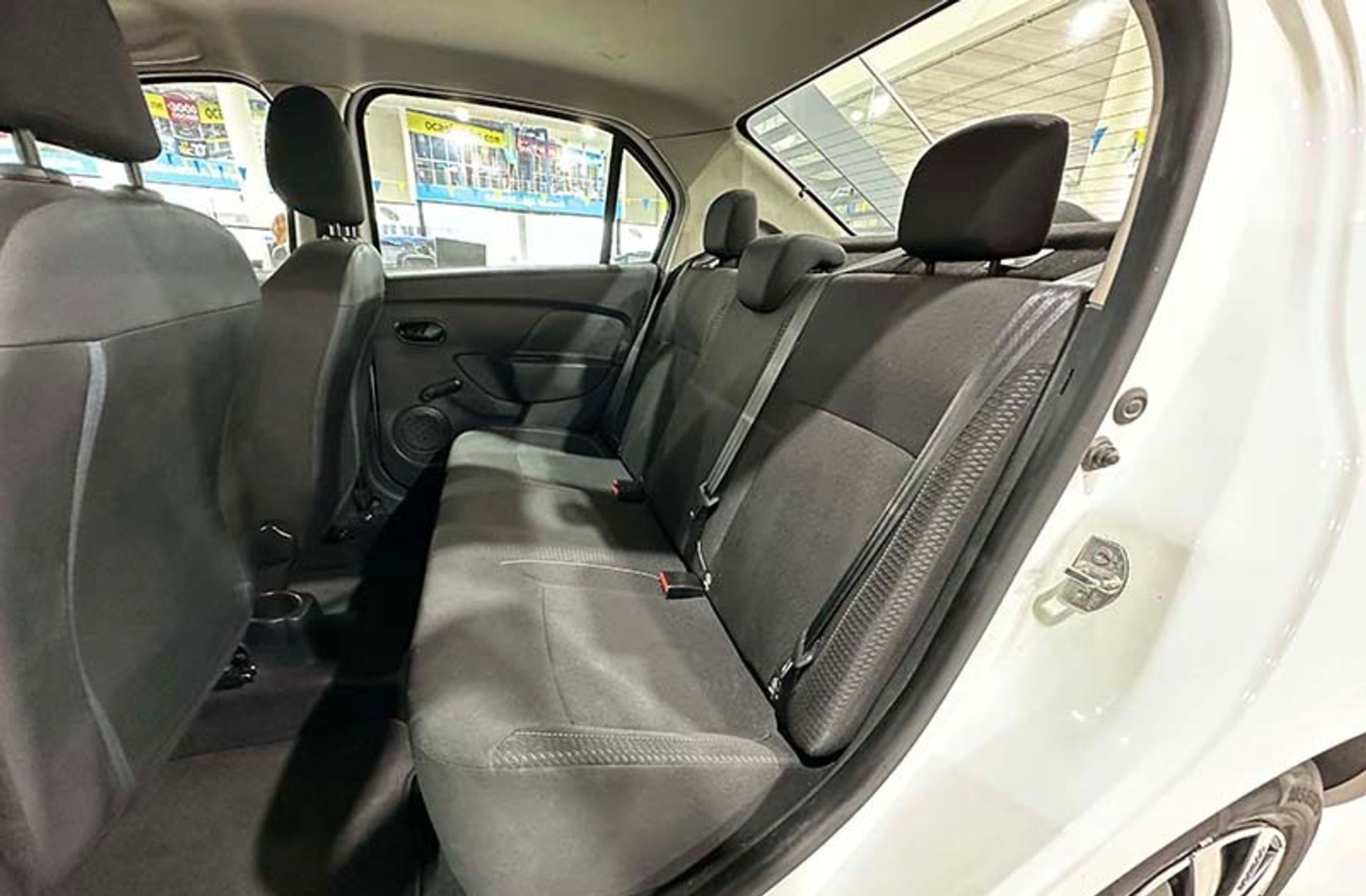 Dacia Logan Ambiance 1.0 - foto 11