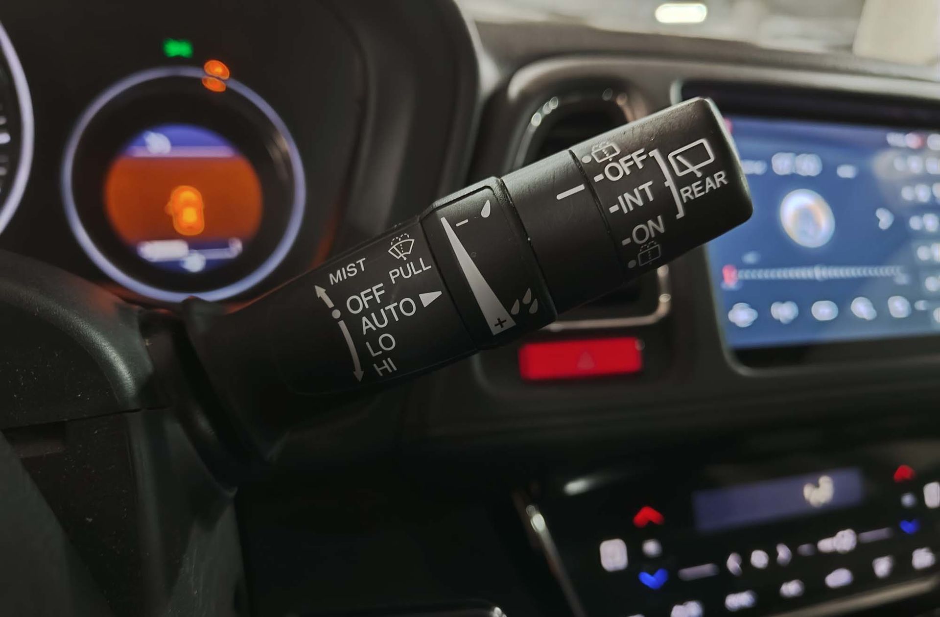 Honda HR-V 1.5 i-VTEC Elegance CVT - foto 26
