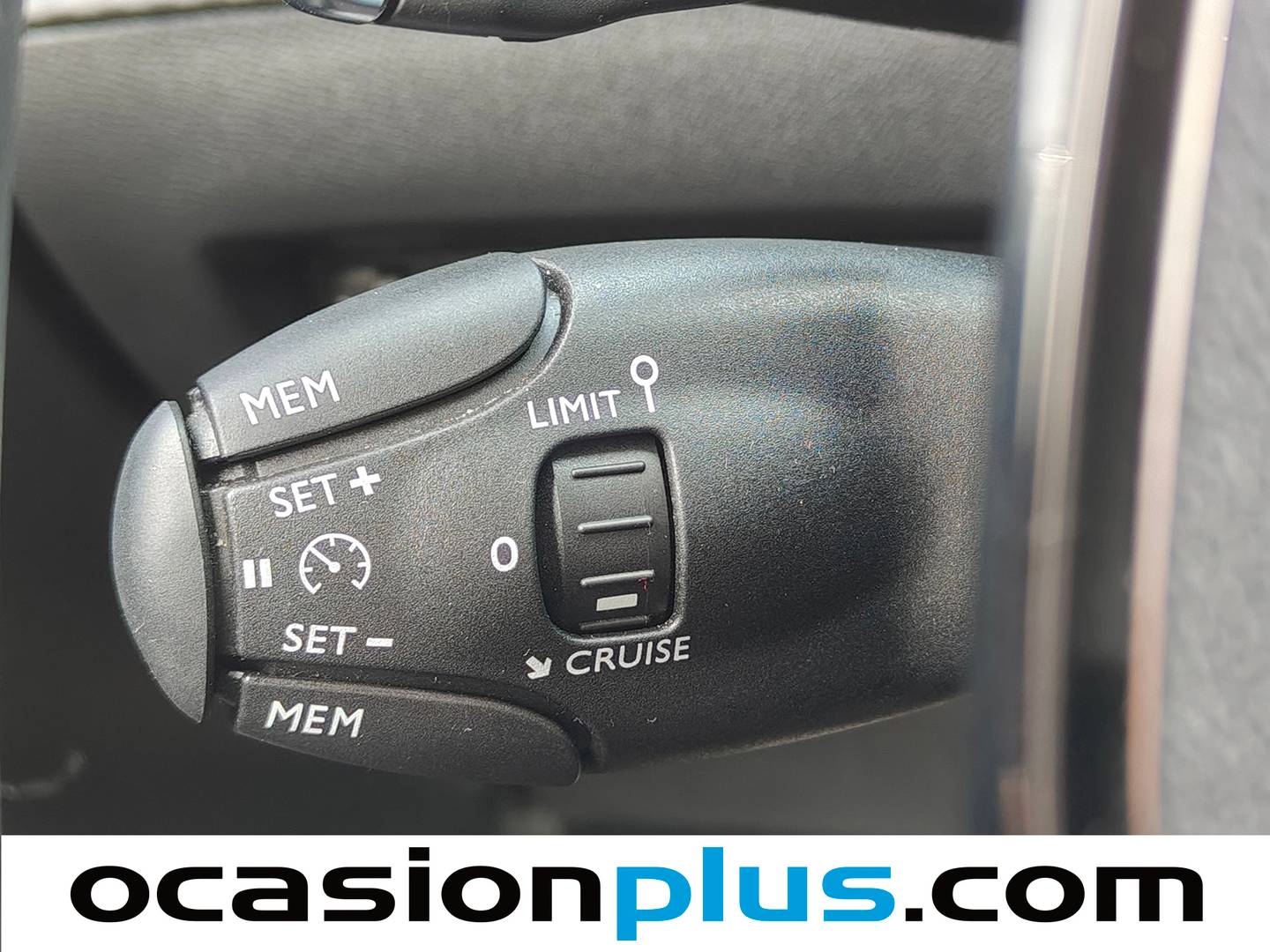 Peugeot 208 Peugeot 208 Style Hybrid 110 eDCS6 (110 CV) de ocasión