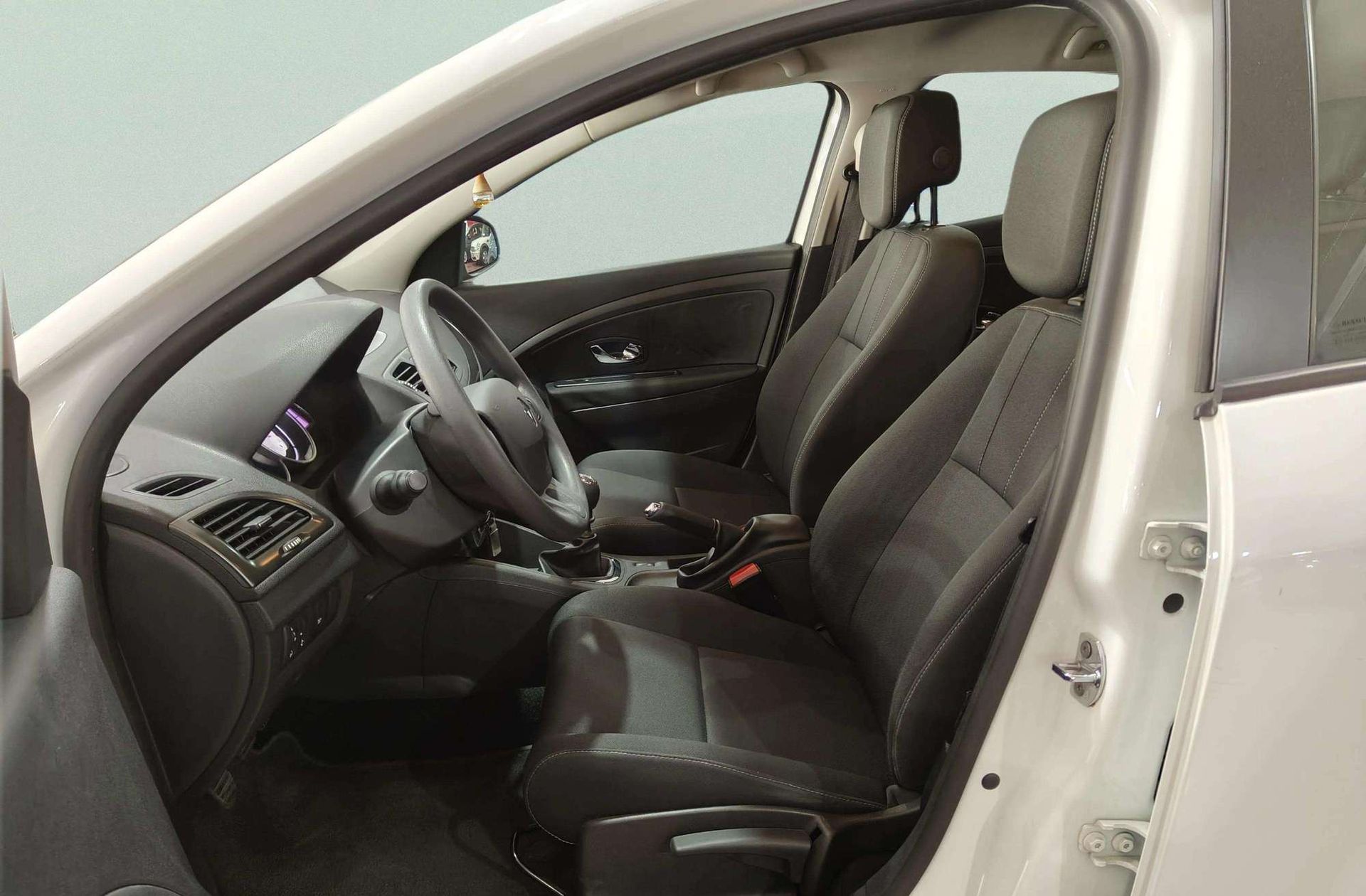 Renault Mégane Life dCi - foto 8