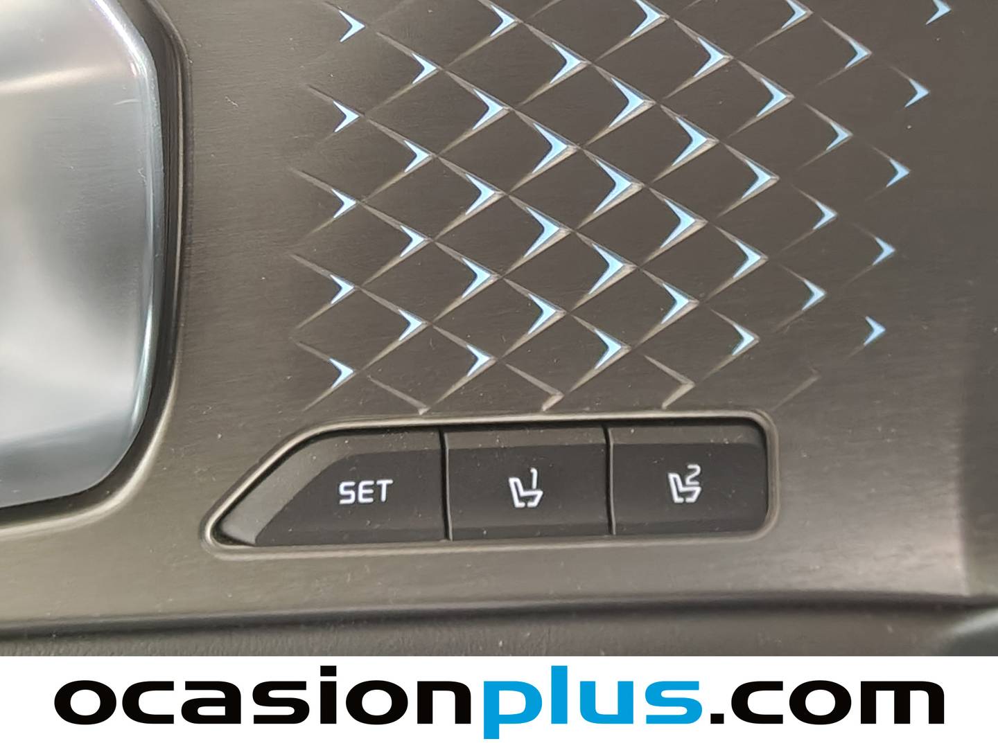 Acabados KIA Sorento KIA Sorento 2.2 CRDi Emotion DCT 4x4 (Pack Luxury) (200 CV) 7 Plazas