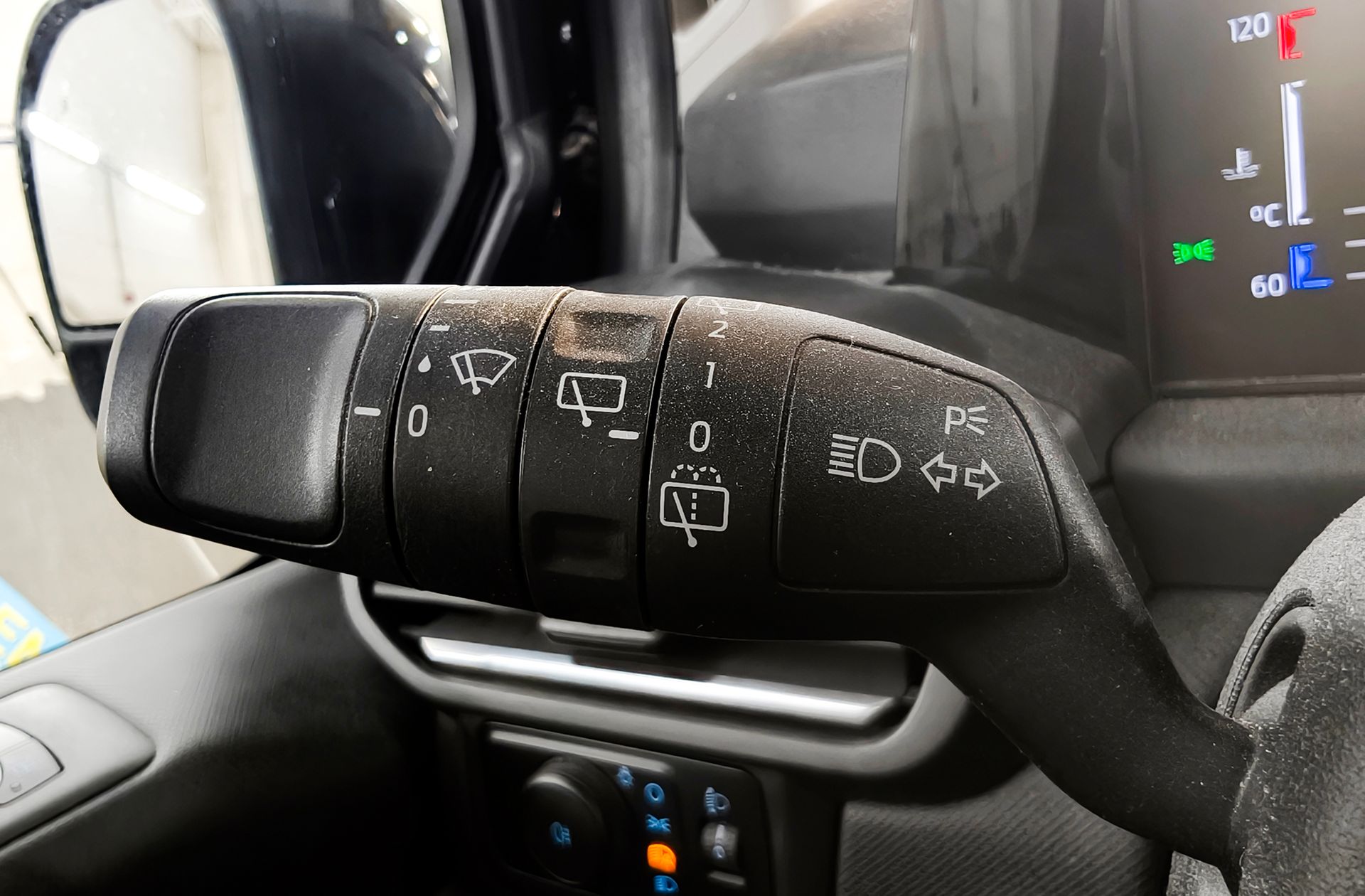 Ford Tourneo Custom 2.0 EcoBlue L1 Titanium X 8 plazas - foto 27