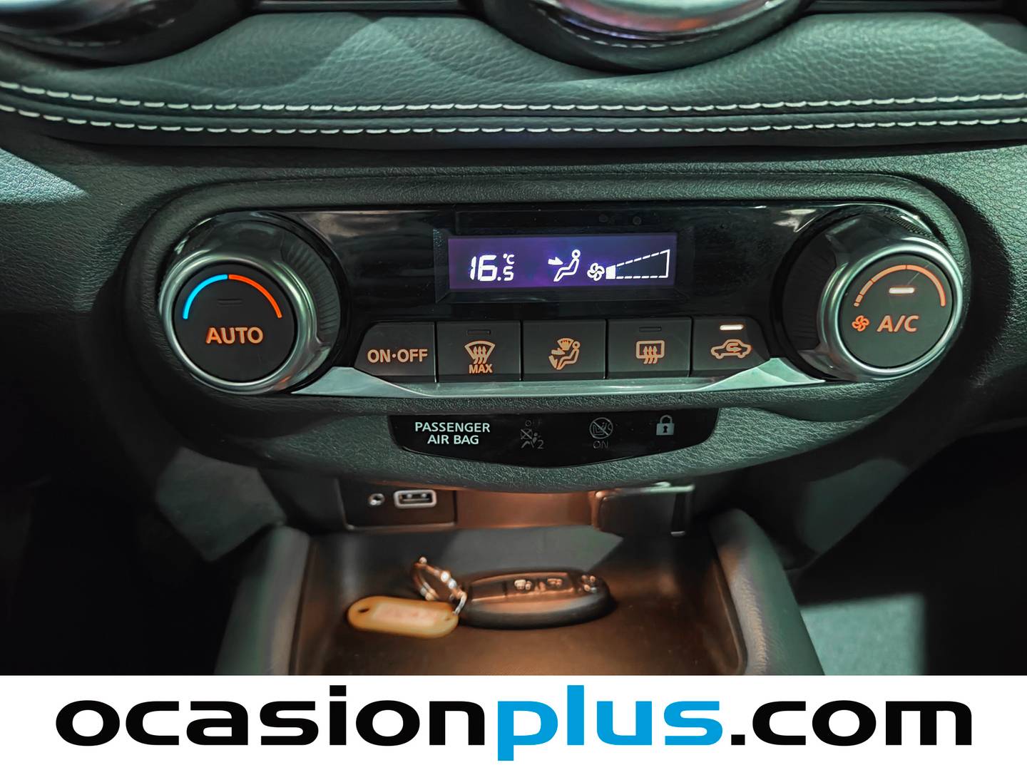 Foto Nissan JUKE Nissan Juke DIG-T N-Connecta 4x2 (114 CV)