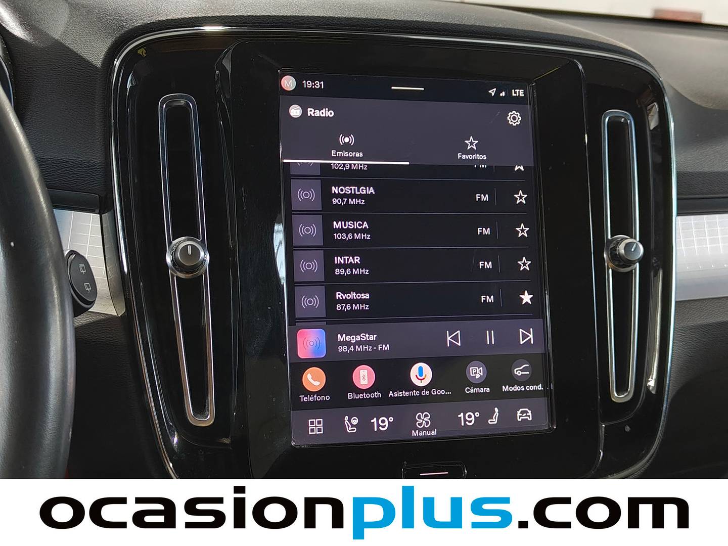 Volvo XC40 Volvo XC40 B3 Gasolina Mild hybrid Plus Dark Auto (163 CV) híbrido