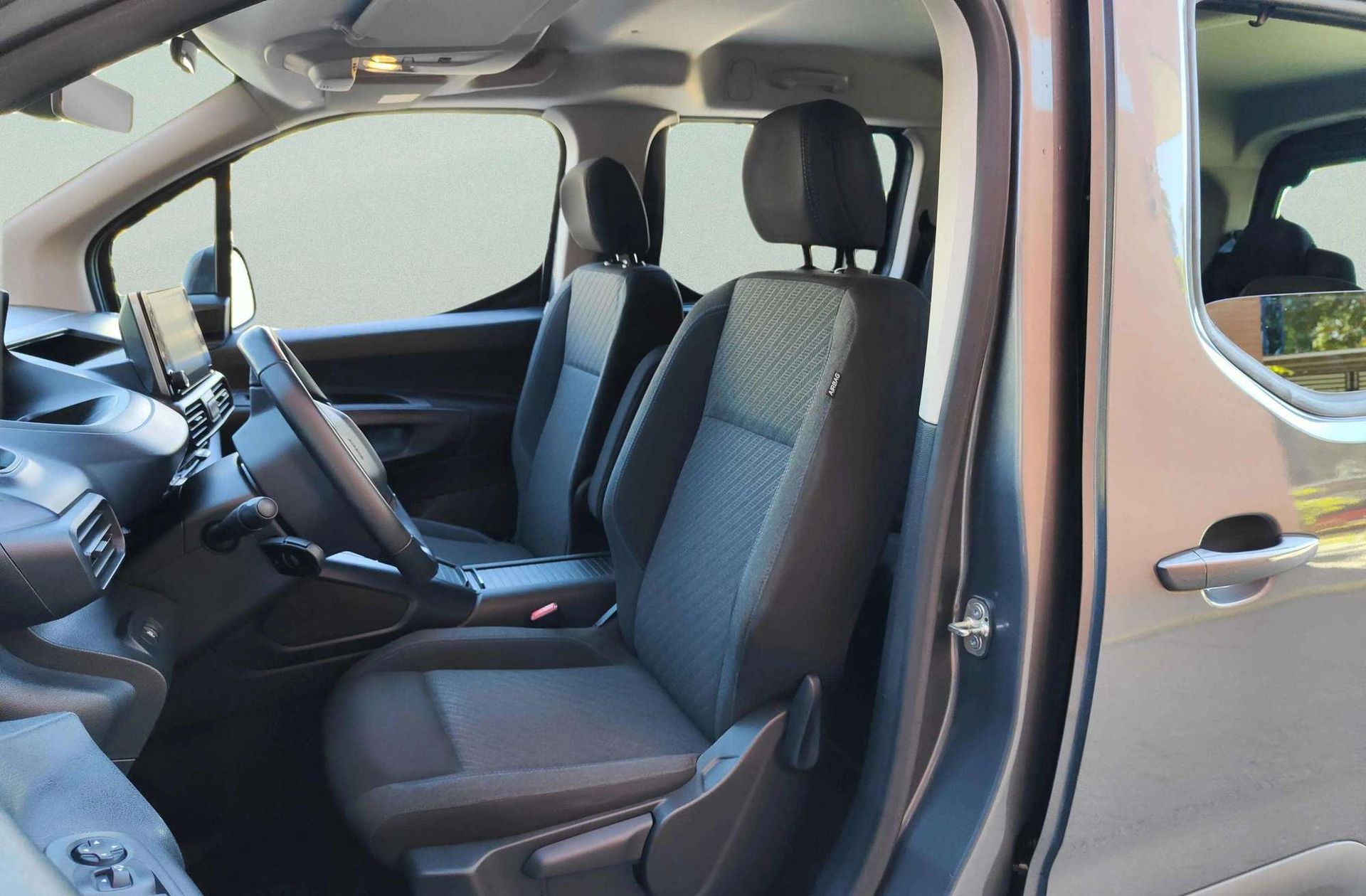 Peugeot Rifter BlueHDi 130 Allure Long 7 plazas - foto 14