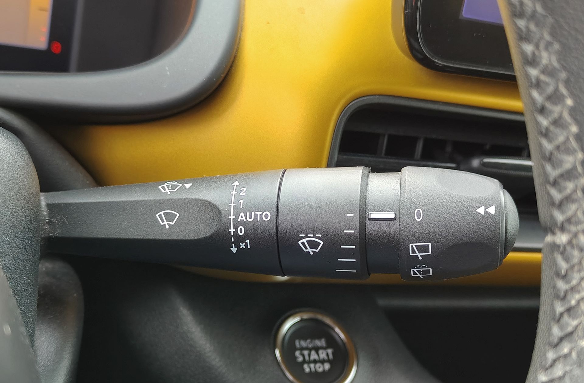 Jeep Avenger 1.2 G Summit - foto 30