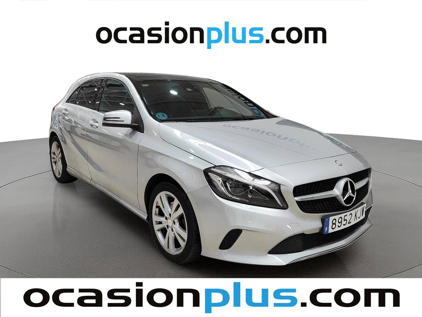 Foto delantera Mercedes Clase A Mercedes Clase A 200 d  (136 CV) derecha