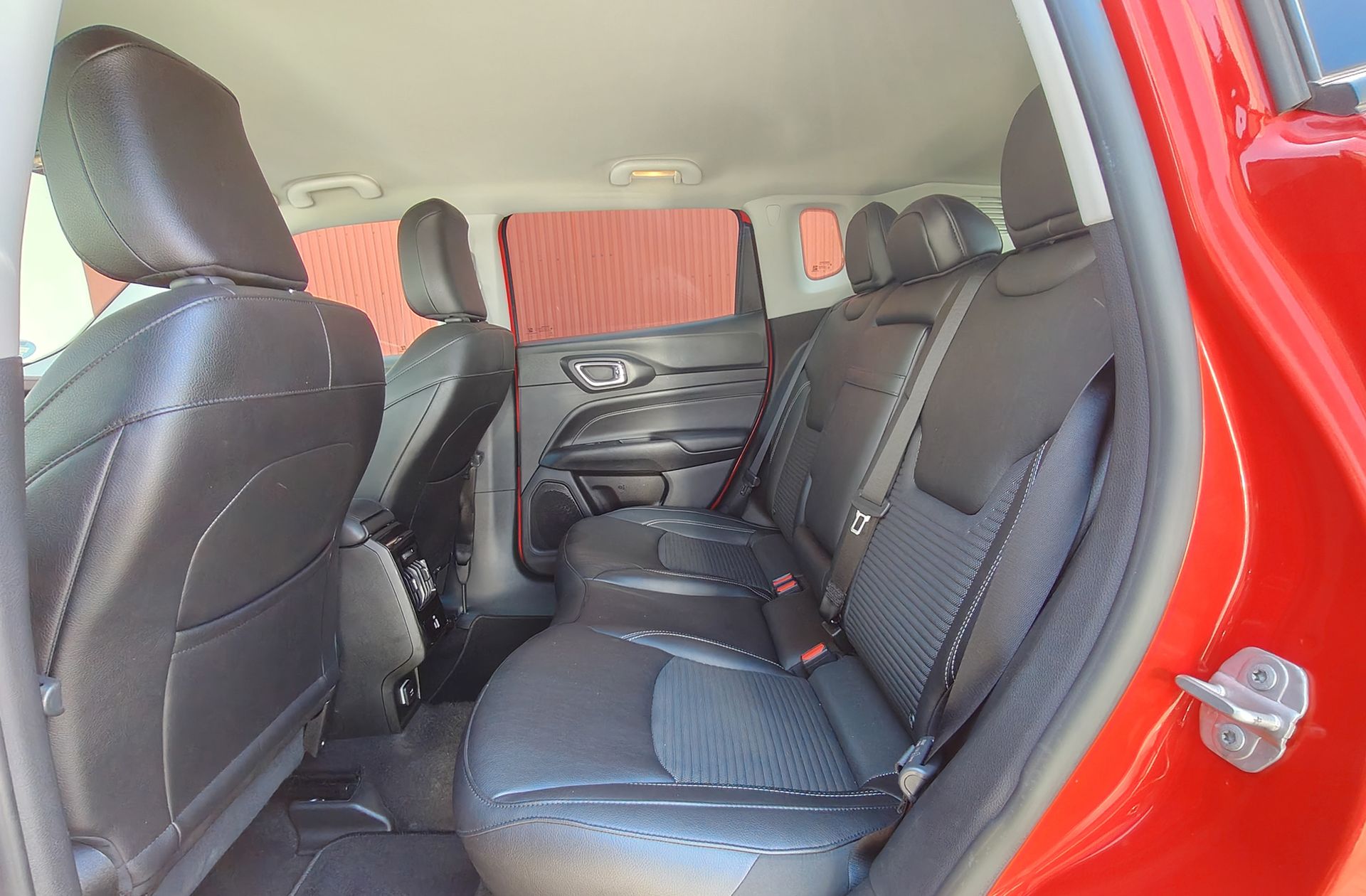 Jeep Compass 1.5 MHEV Night Eagle DCT - foto 11