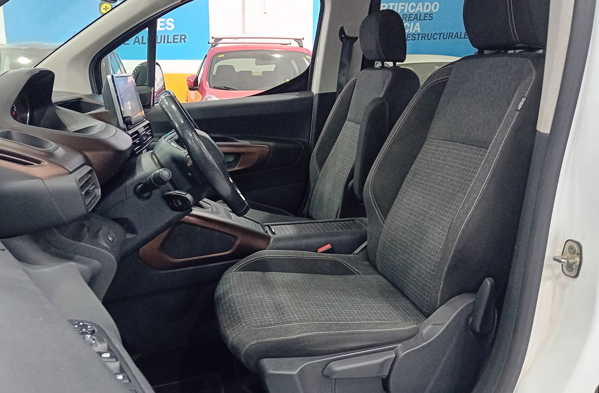 Peugeot Rifter BlueHDi 130 GT Line Standard - foto 10