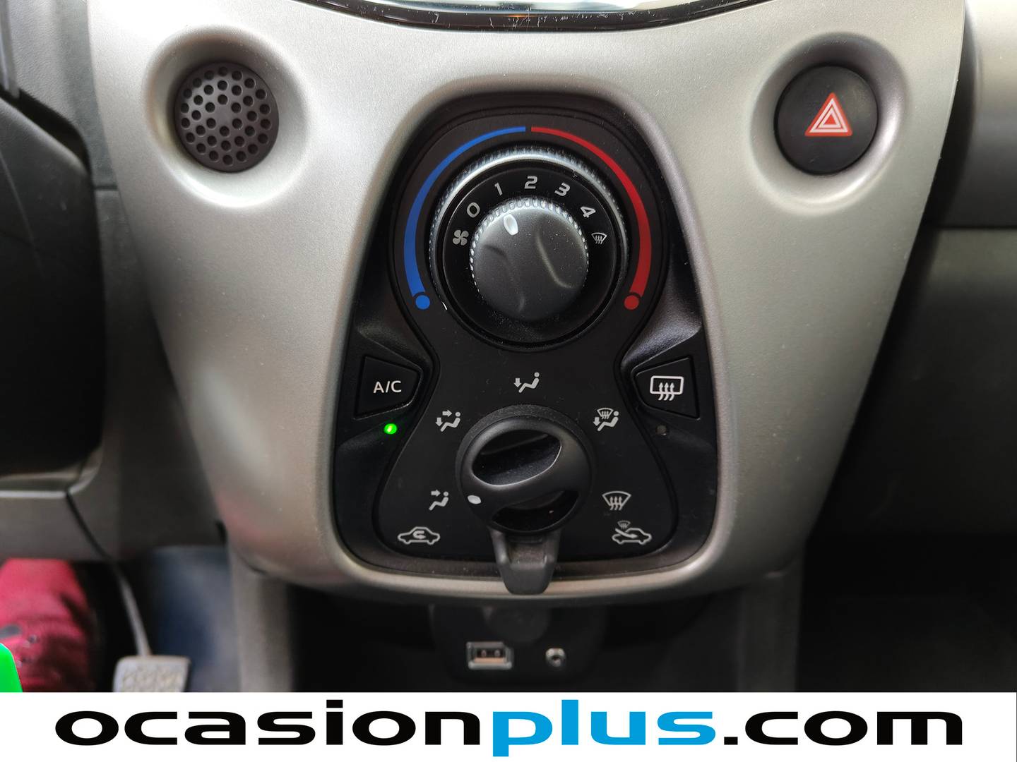 Extras del Toyota Aygo Toyota Aygo 1.0 70 x-play (69 CV)