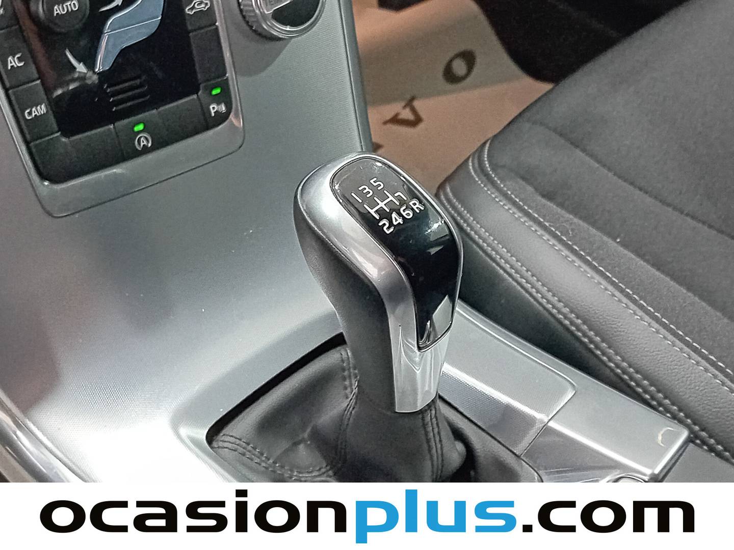 Foto Volvo XC60 Volvo XC60 D4 Momentum (190 CV)