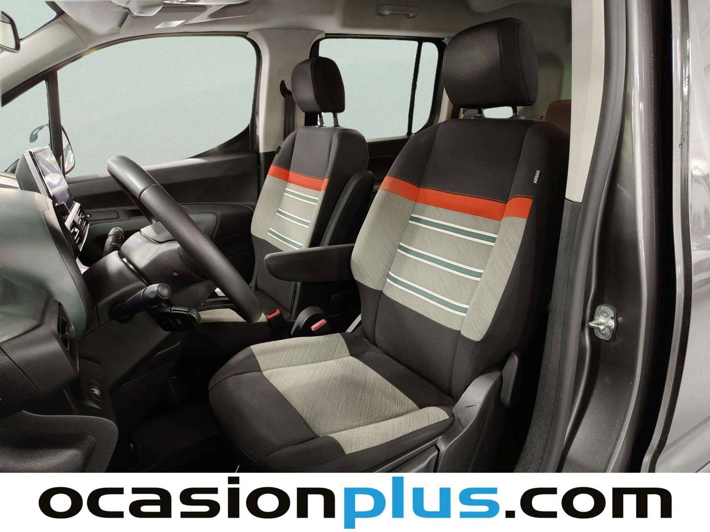 Foto asientos delanteros Citroën Berlingo Citroën Berlingo BlueHDi 130 S&S Talla M Shine (130 CV)