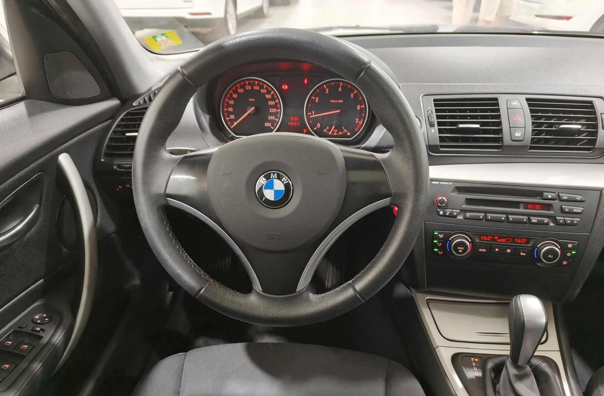 BMW Serie 1 120i - foto 18