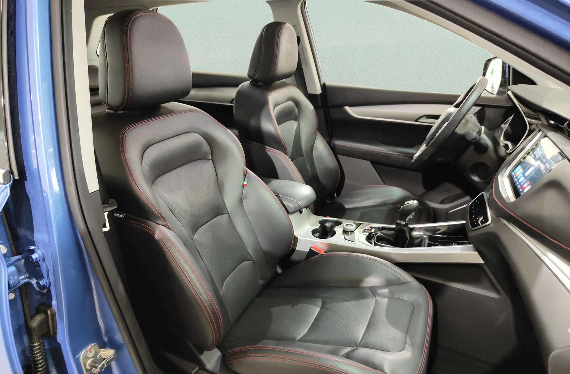 SWM G01 1.5T Luxury - foto 22