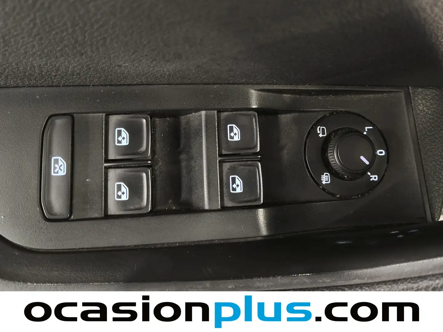 Foto Skoda Superb Skoda Superb Combi 2.0 TDI Ambition (150 CV)