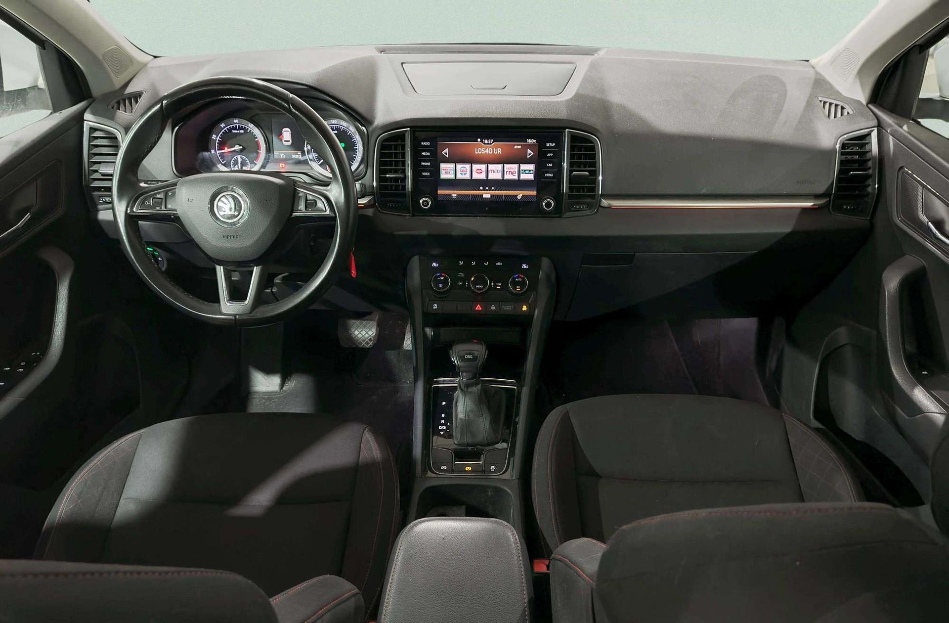 Škoda Karoq 1.0 TSI Ambition DSG - foto 6