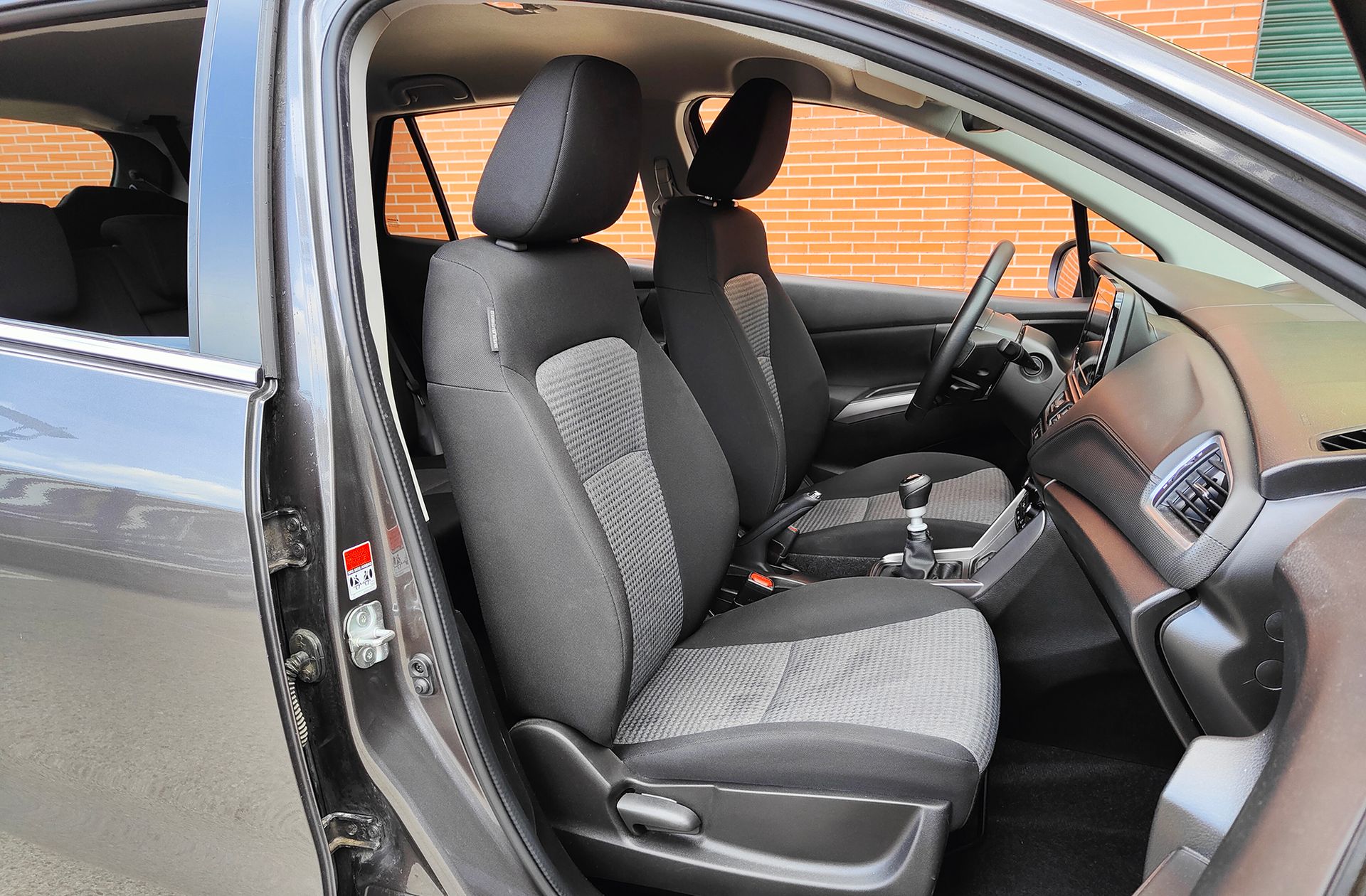 Suzuki S-Cross 1.4T Mild Hybrid S2 4WD - foto 19