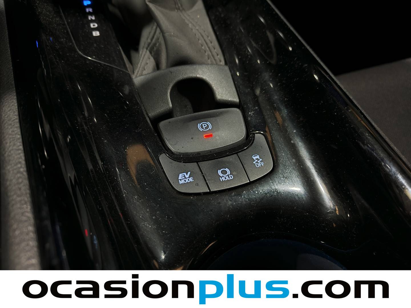 Foto Toyota C-HR Toyota C-HR 1.8 125H Advance (122 CV)