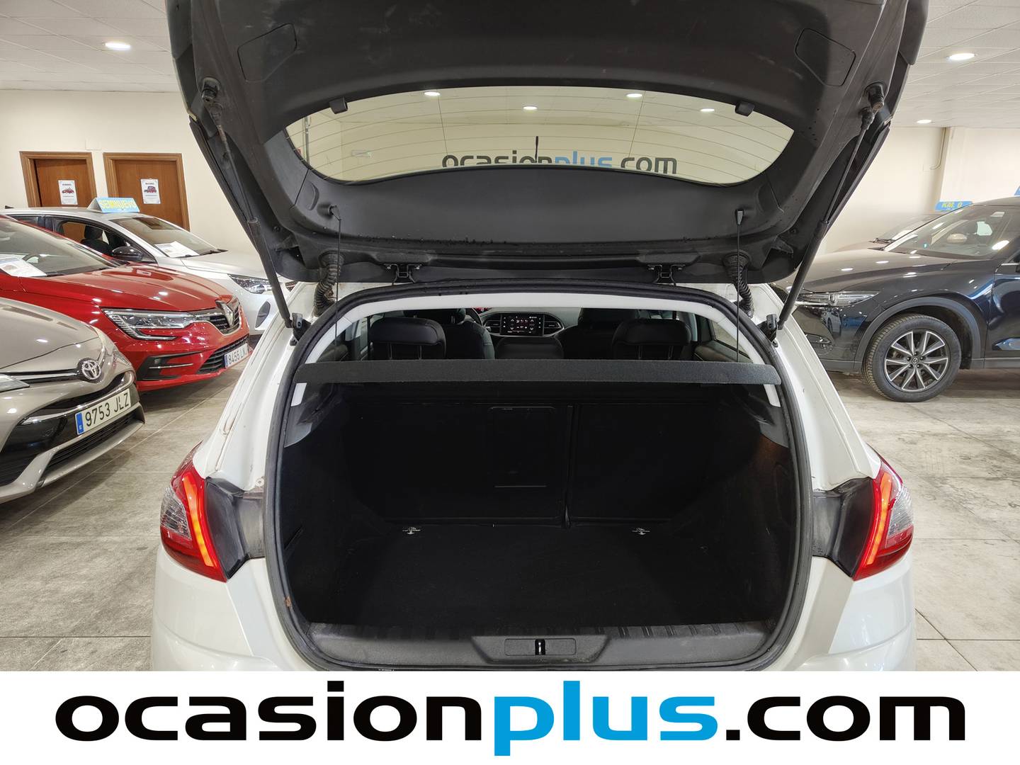 Fotos maletero Peugeot 308 Peugeot 308 PureTech 130 Tech Edition (130 CV)