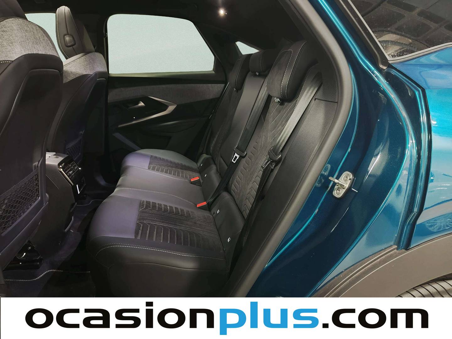 Foto asientos traseros Peugeot 3008 Hybrid Peugeot 3008 Hybrid GT eDCS6 (145 CV)