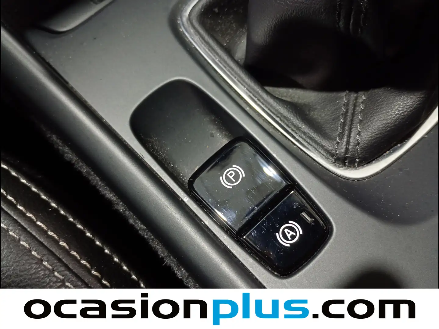 Foto Volvo XC40 Volvo XC40 T3 Momentum (156 CV)