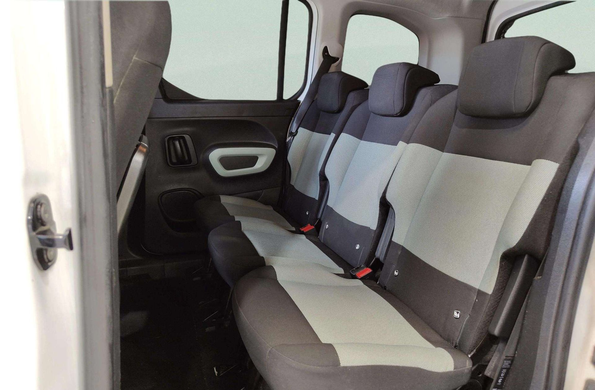 Citroën Berlingo PureTech 110 Talla M Shine - foto 12
