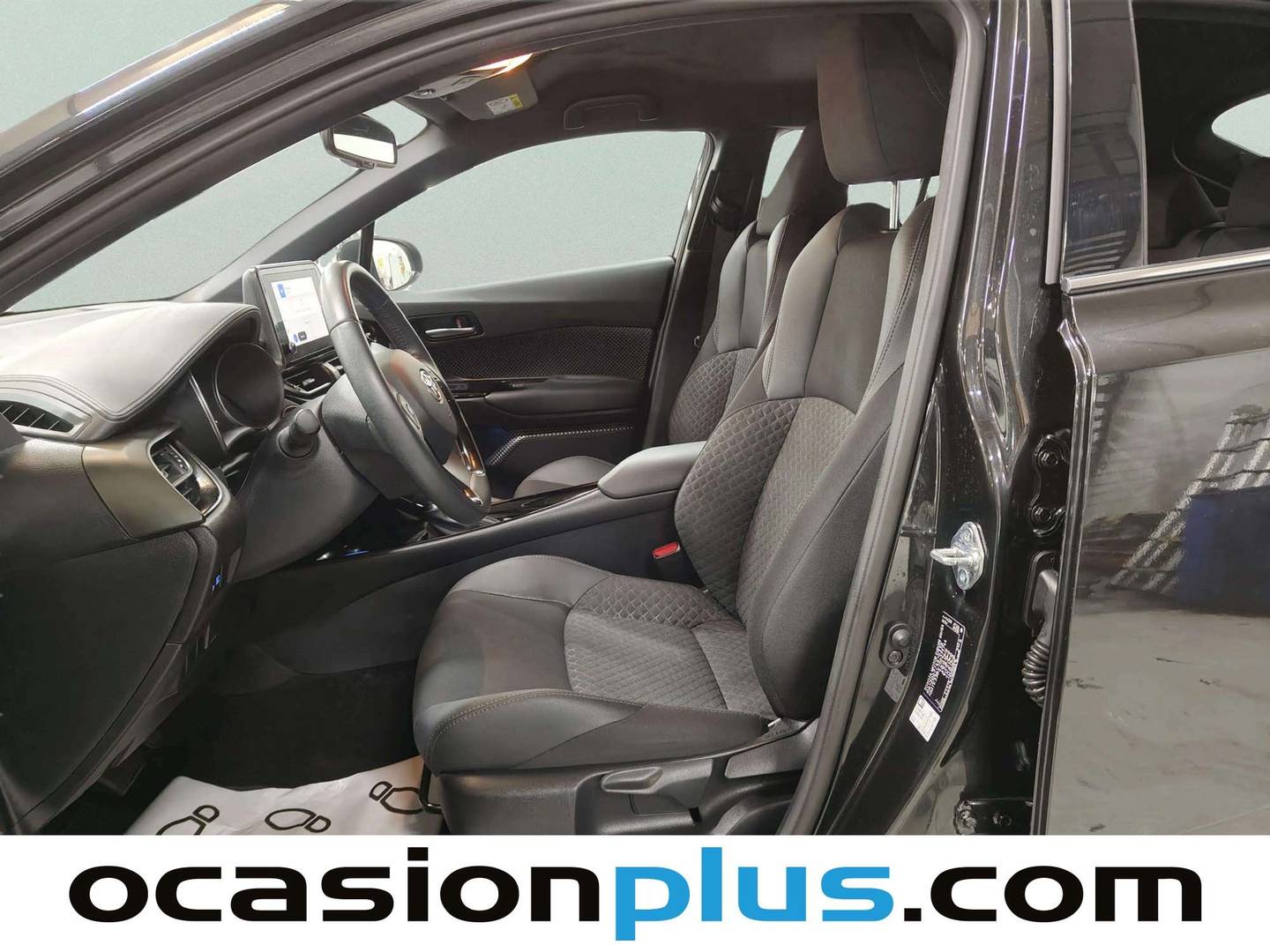 Foto asientos delanteros Toyota C-HR Toyota C-HR 1.8 125H Advance (122 CV)
