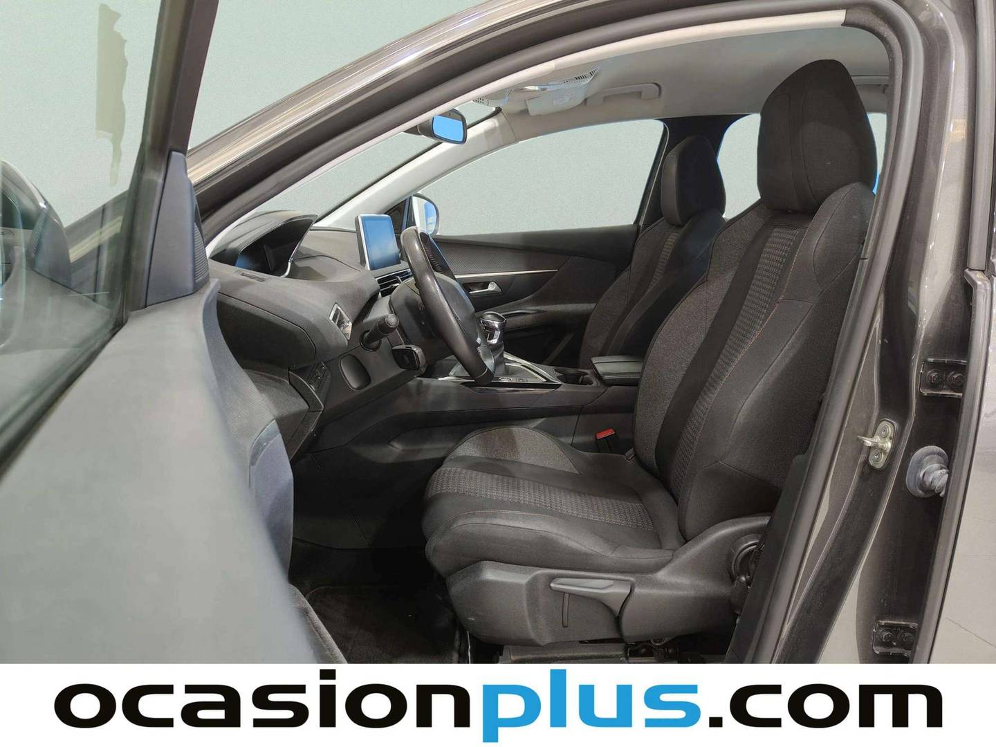 Foto asientos delanteros Peugeot 3008 Peugeot 3008 PureTech 130 S&S Active Pack (130 CV)