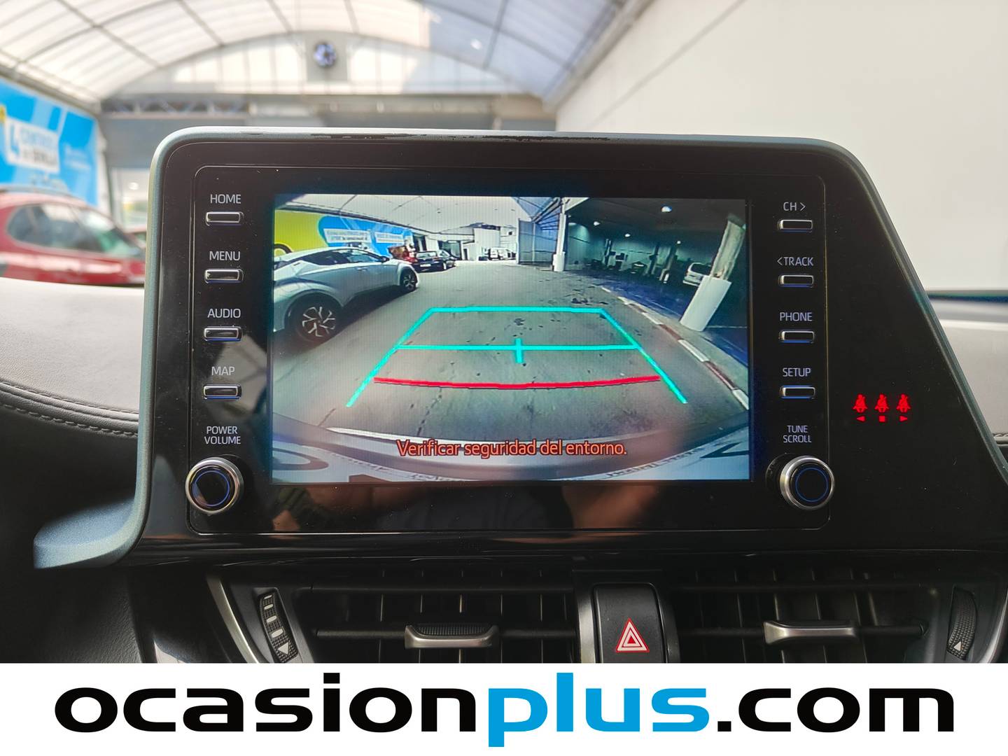 Extras y acabados del Toyota C-HR Toyota C-HR 1.8 125H Advance (122 CV)