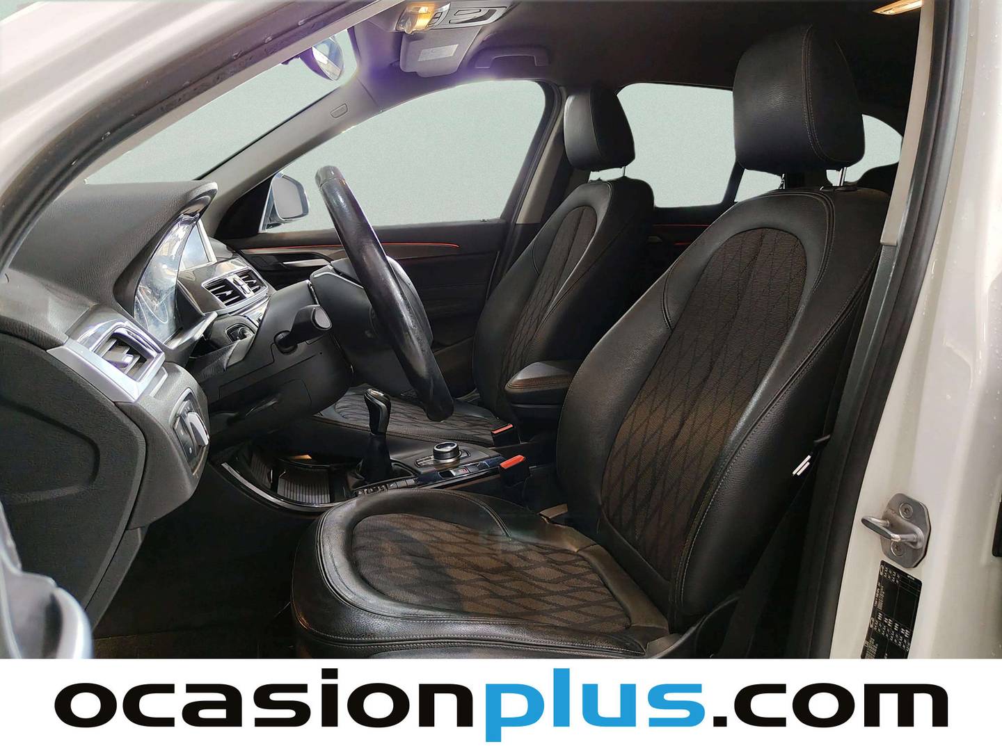 Foto asientos delanteros BMW X1 BMW X1 sDrive18d (150 CV)