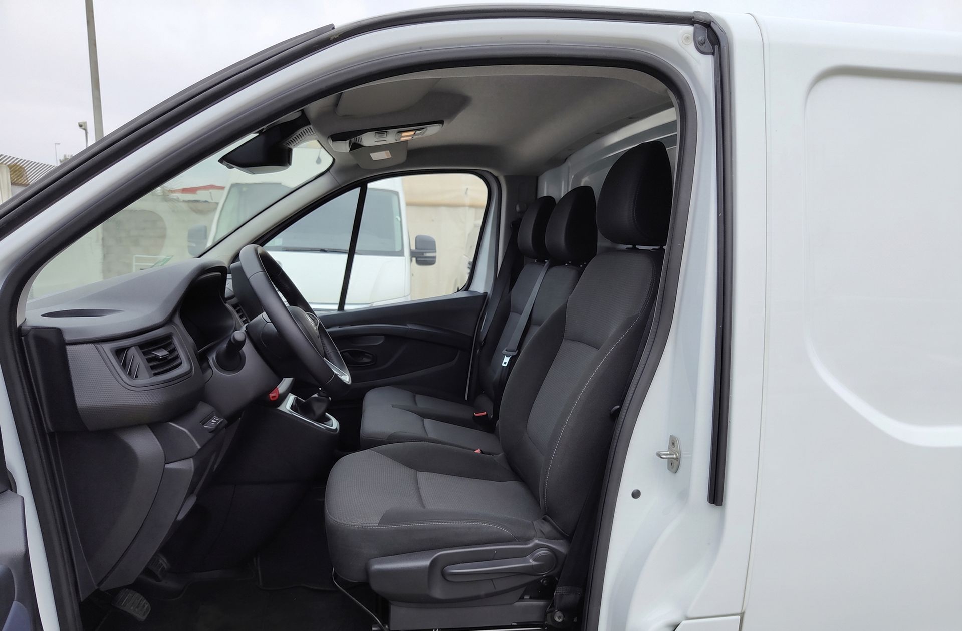 Renault Trafic Furgon L1H1 Blue dCi - foto 9