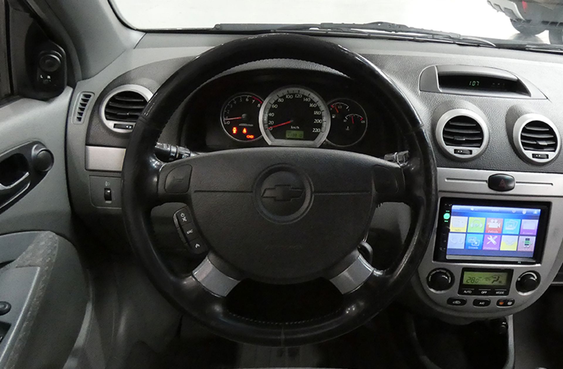 Chevrolet Lacetti 1.6 CDX - foto 19