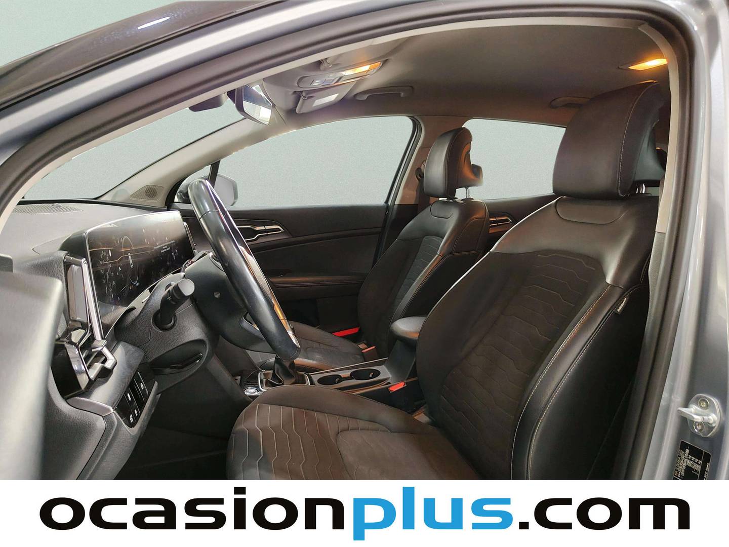 Foto asientos delanteros KIA Sportage KIA Sportage 1.6 T-GDi Tech 4x2 (150 CV)