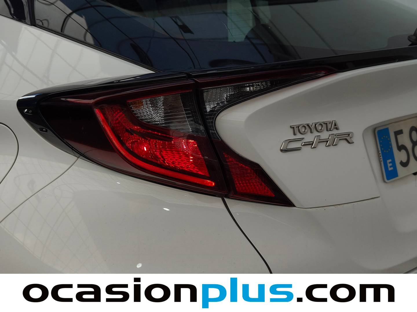 Extras del Toyota C-HR Toyota C-HR 1.8 125H Active (122 CV)