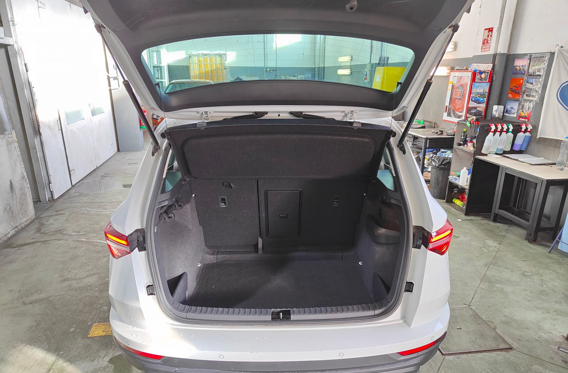 Škoda Karoq 2.0 TDI Selection - foto 18