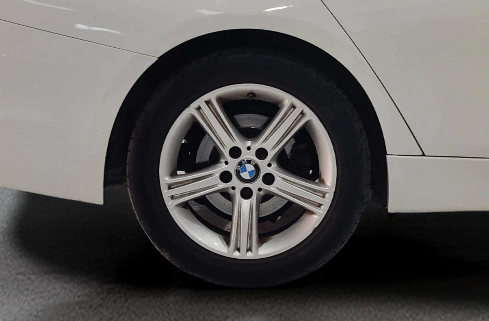 BMW Serie 3 316d - foto 36