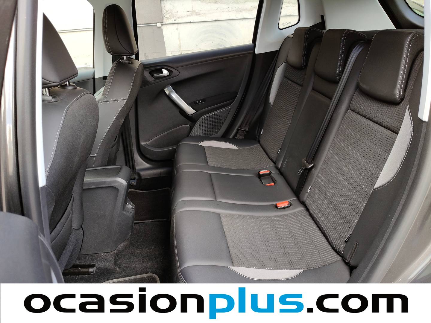 Foto asientos traseros Peugeot 2008 Peugeot 2008 PureTech 110 S&S Allure (110 CV)