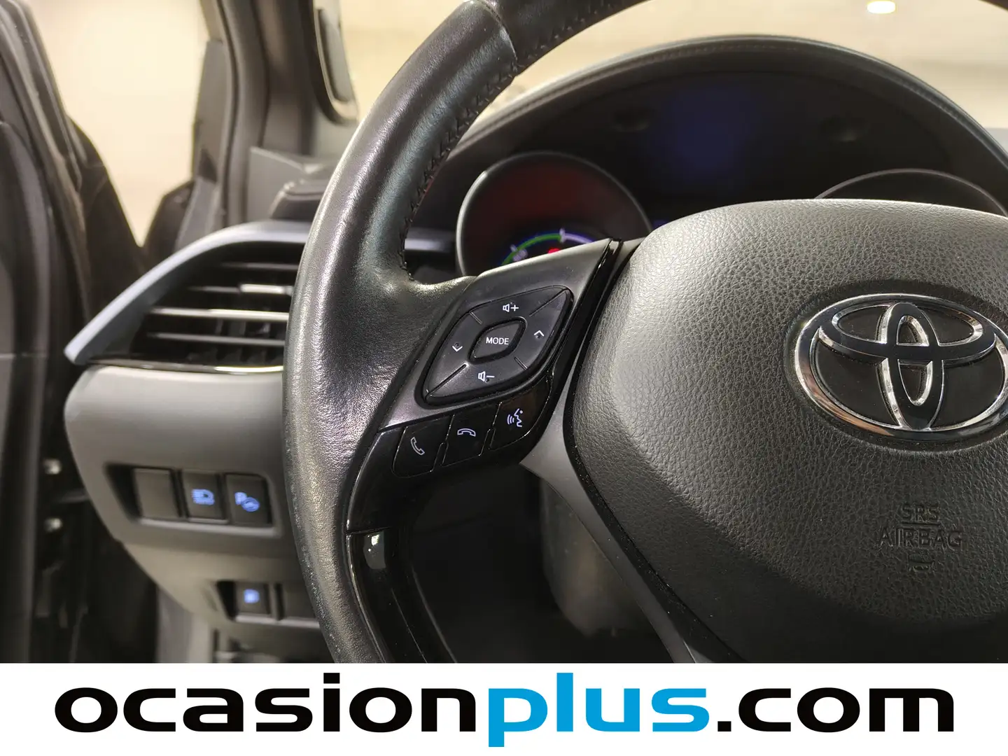 Foto Toyota C-HR Toyota C-HR 180H Advance Luxury (184 CV)