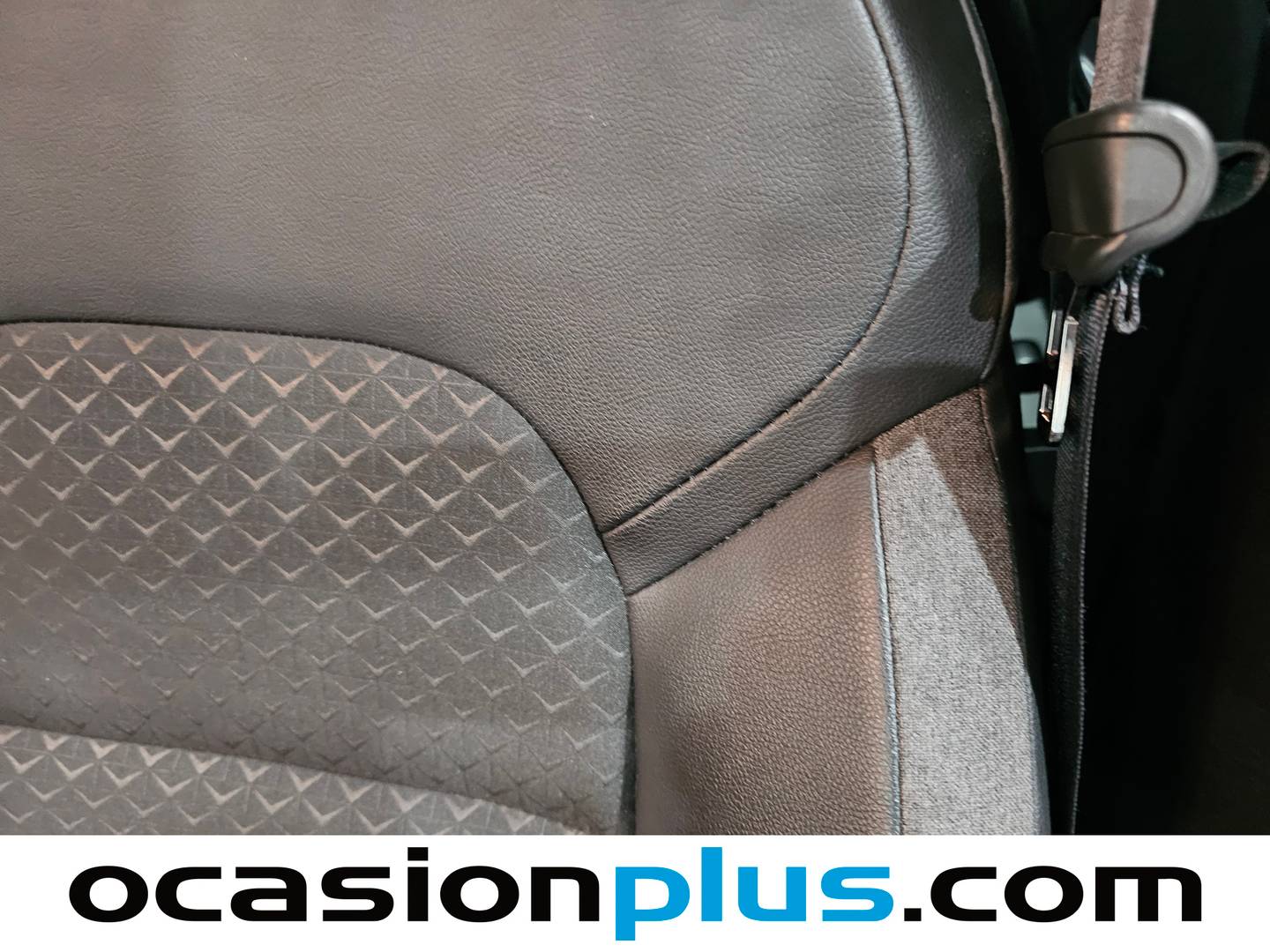 Foto Nissan JUKE Nissan Juke DIG-T N-Connecta 4x2 DCT (114 CV)