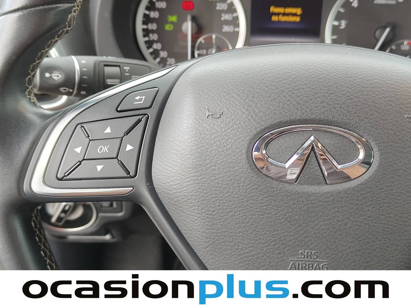 Foto Infiniti Q30 Infiniti Q30 1.6T Premium (122 CV)