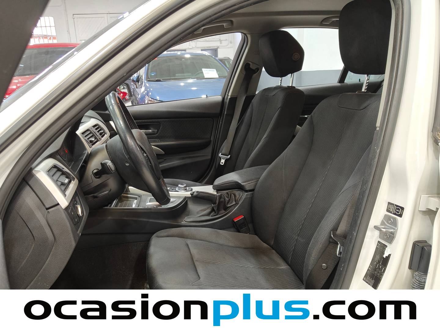 Foto asientos delanteros BMW Serie 3 BMW Serie 3 318d (143 CV)