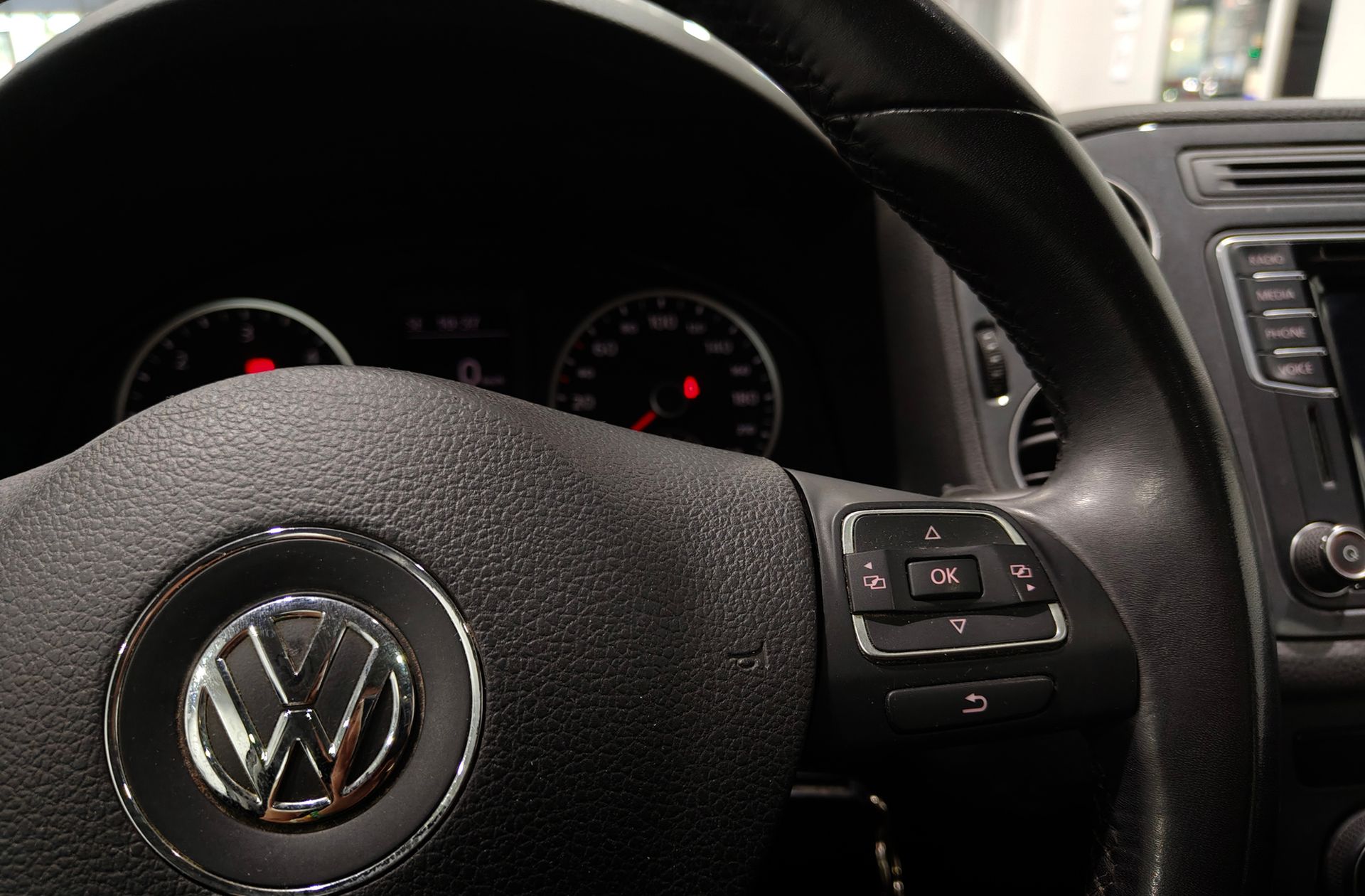 Volkswagen Tiguan T1 2.0 TDI BMT 4x2 - foto 27