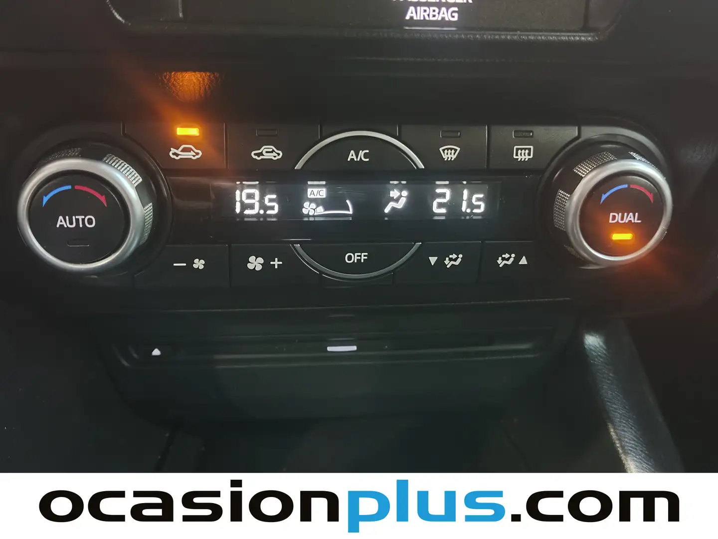 Foto Mazda Mazda3 Mazda Mazda 3 2.2 SKYACTIV-D SportSedan Zenith (150 CV)