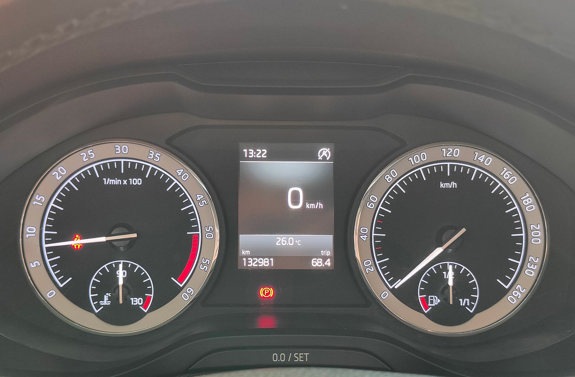 Škoda Karoq 1.6 TDI Ambition - foto 26