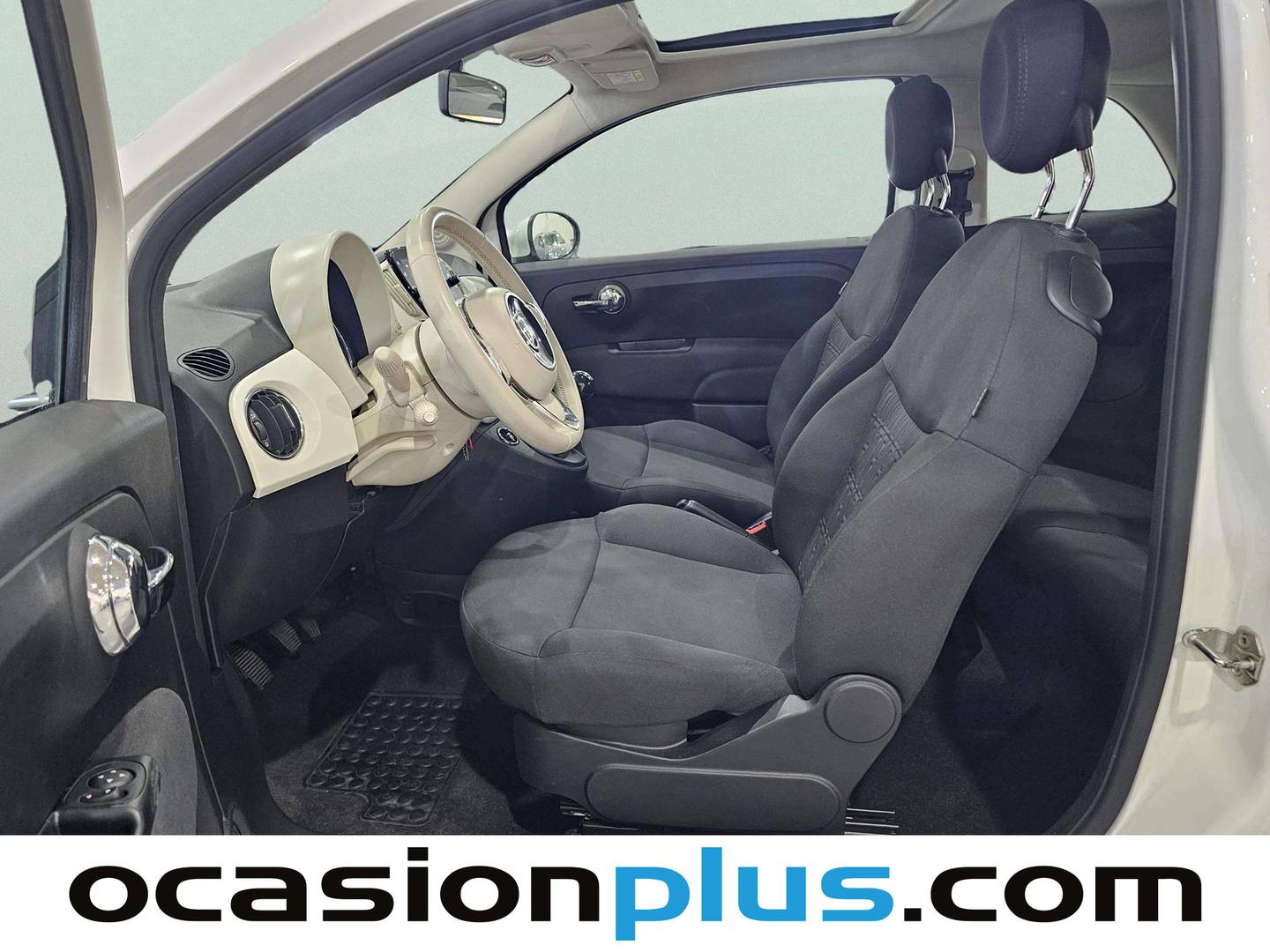 Foto asientos delanteros Fiat 500 Fiat 500 1.0 Hybrid Dolcevita (70 CV)