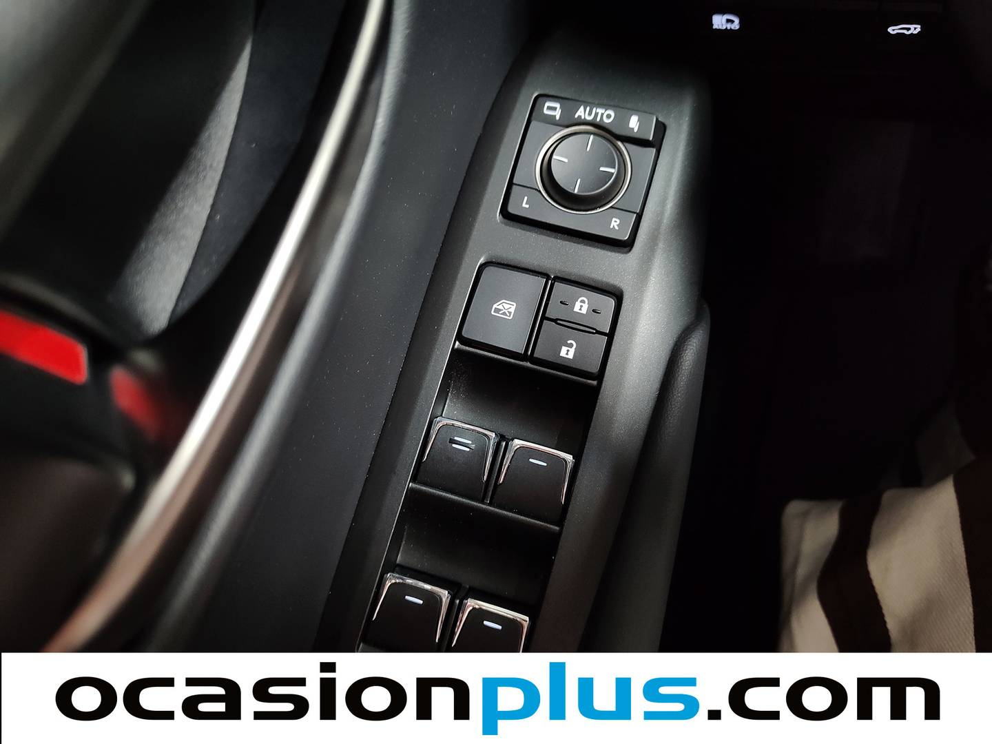 Lexus NX Lexus NX NX 300h Luxury 4WD (197 CV) de segunda mano